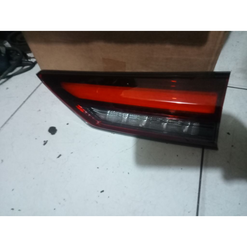 Lampu Bagasi Belakang New Xpander/xpander cross(kanan)
