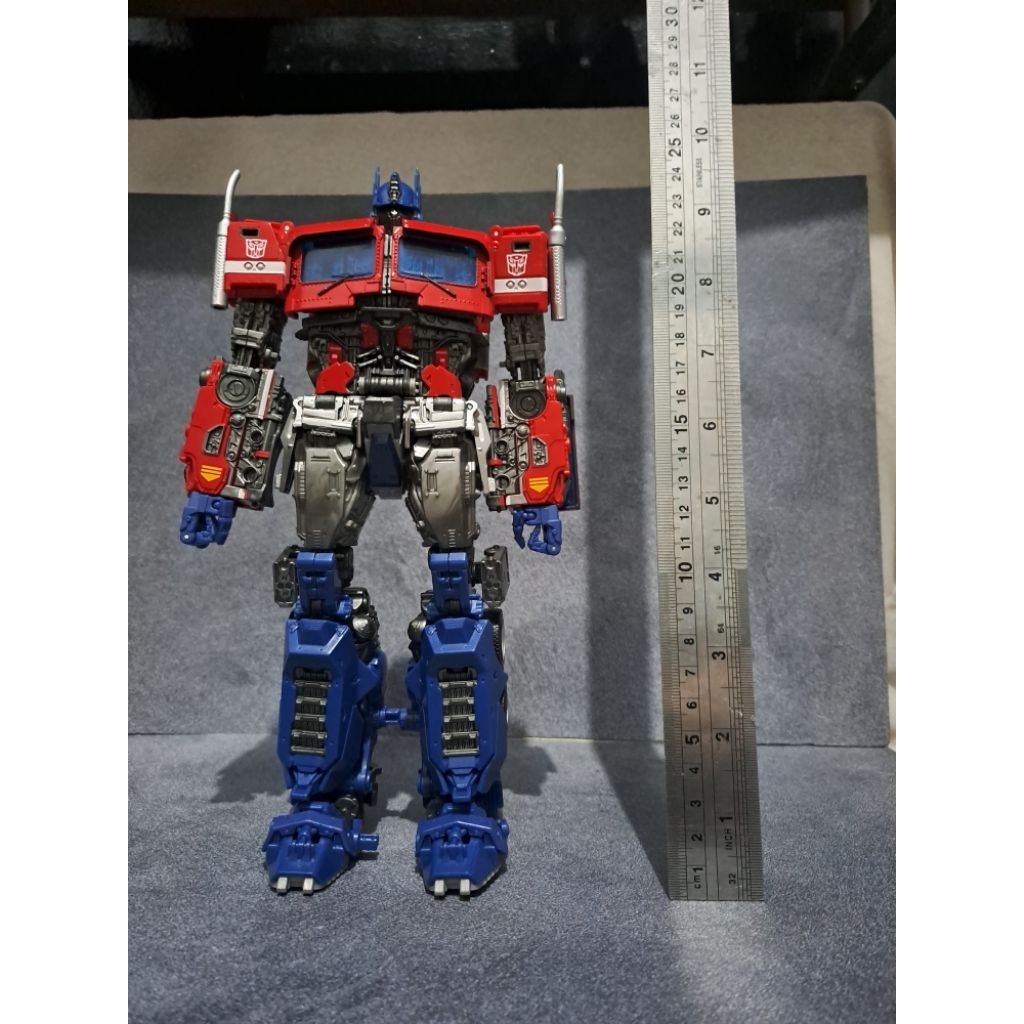 Hasbro Takara Tomy Transformers Masterpiece MPM 12 Bumblebee Movie Optimus Prime (second)