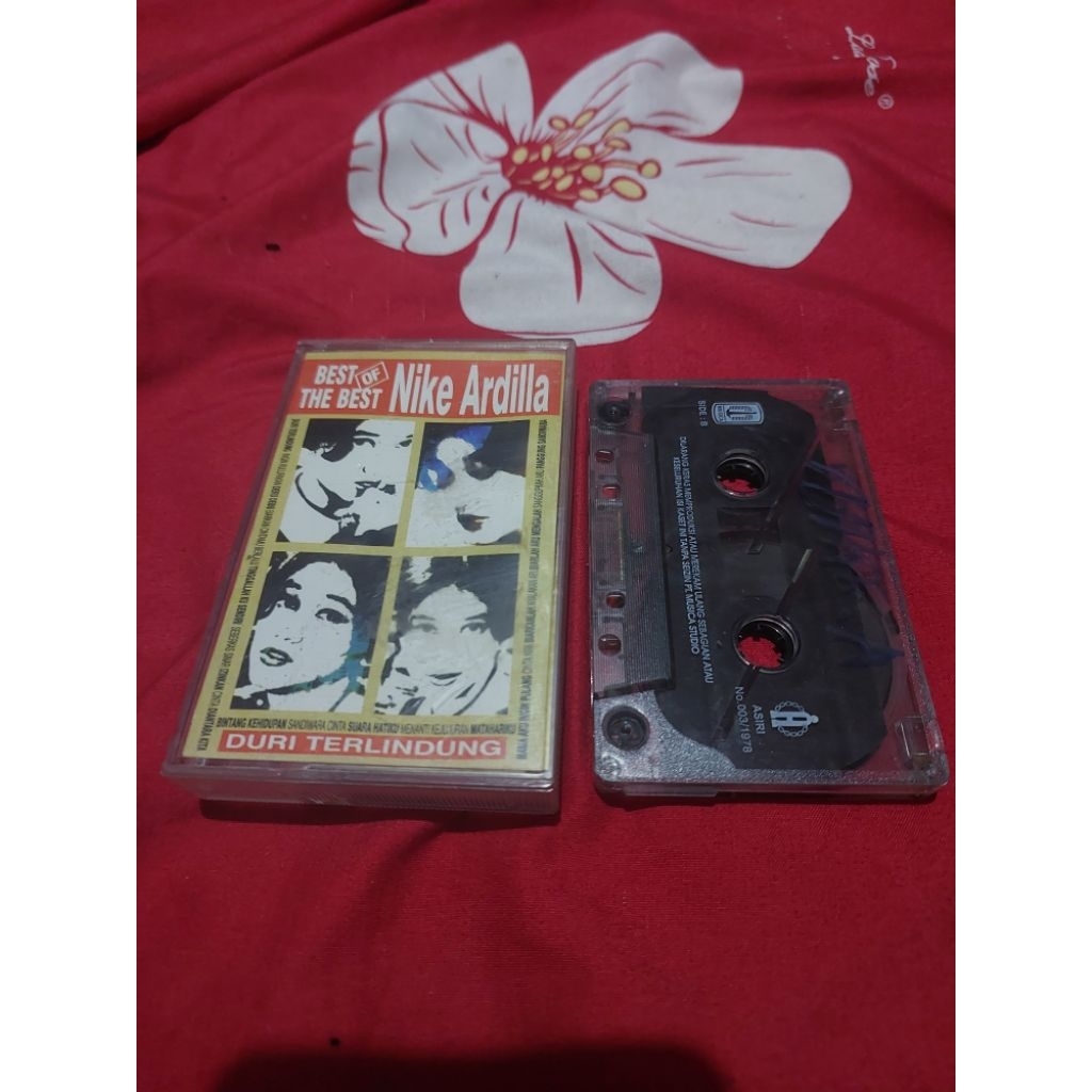 Kaset Nike Ardila Album Best