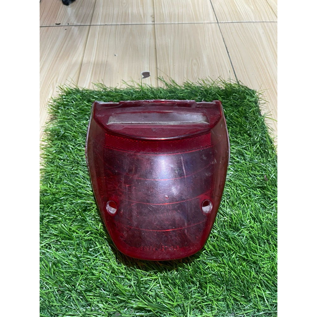 kaca mika lampu stoplamp belakang megapro primus/verza original copotan motor
