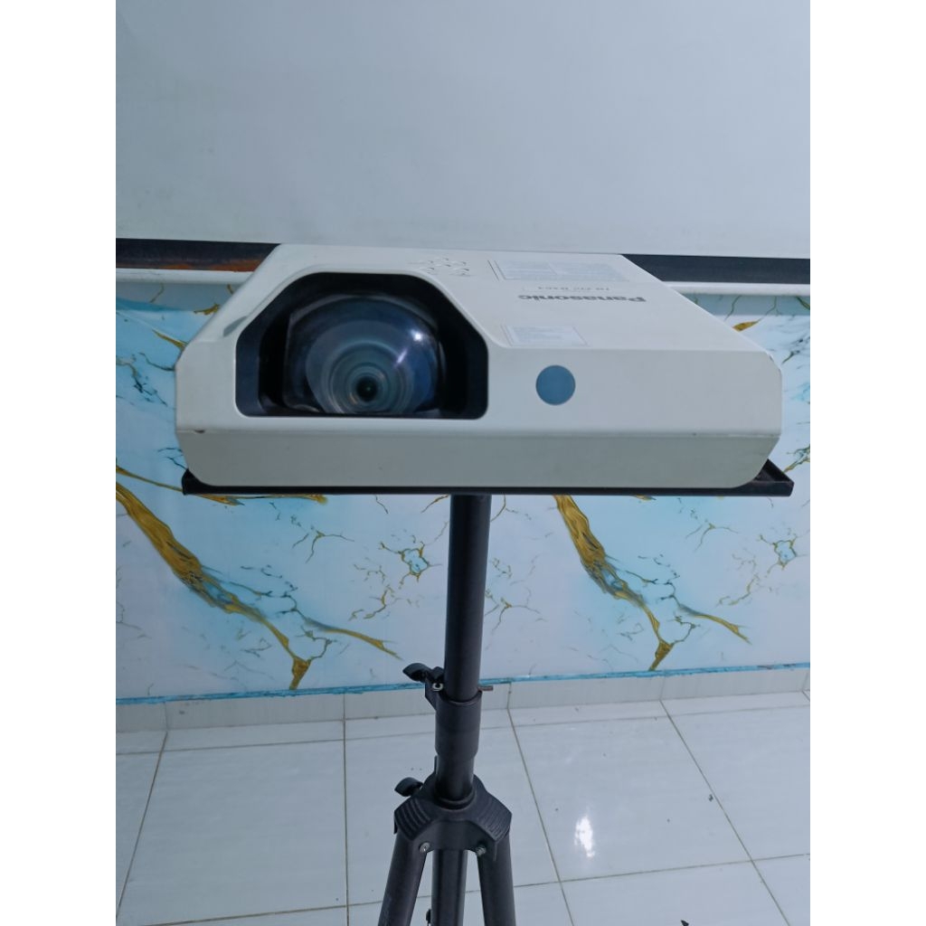 proyektor Panasonic PT -TW342 (MINUS)
