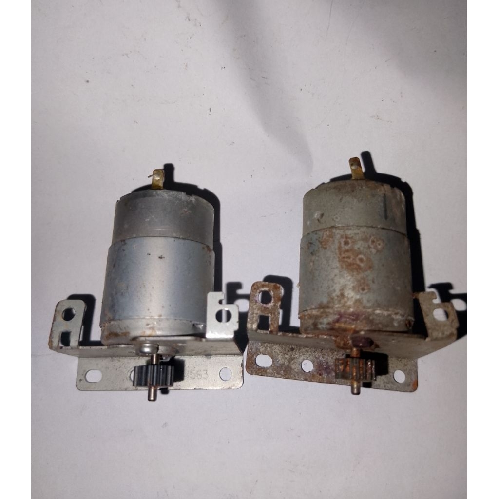 Dinamo motor 12/24v barang bekas ori