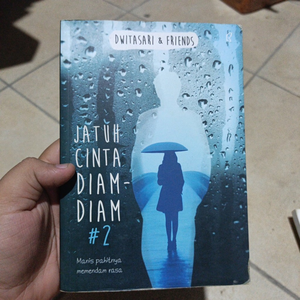 [Preloved] Jatuh Cinta Diam-diam #2  Dwitasari
