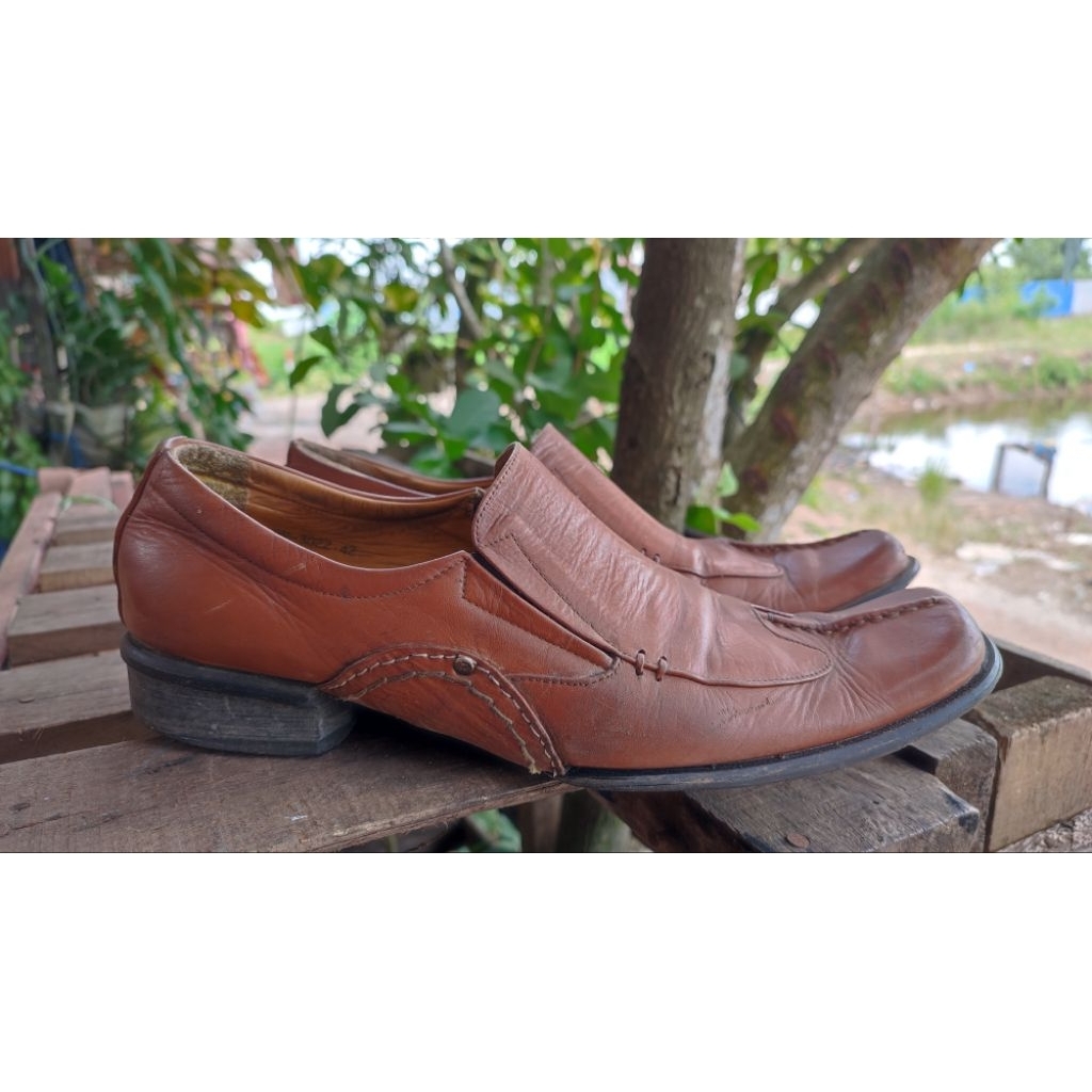 Sepatu Buccheri second original 42