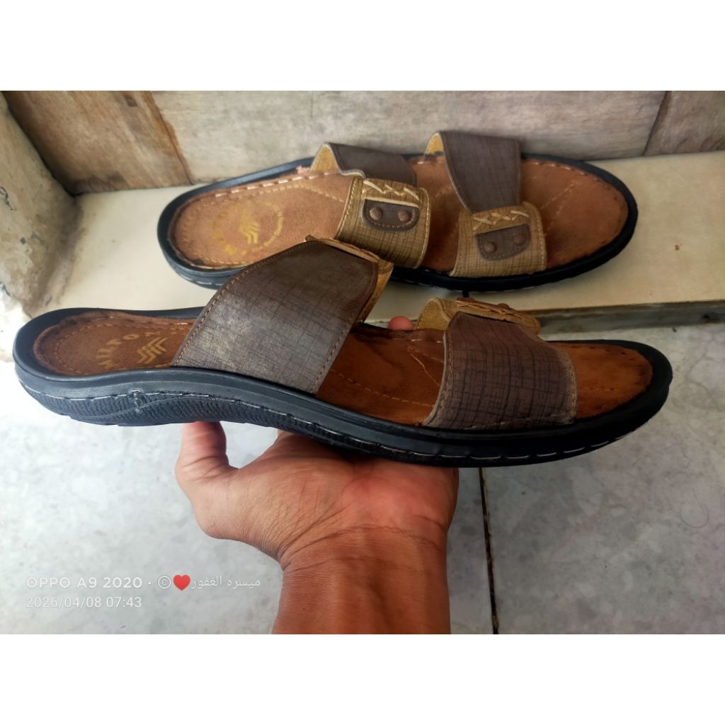 Sandal Milton