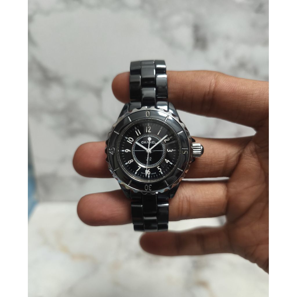 Chanel J12 33 Black Ceramic H06842 Quartz