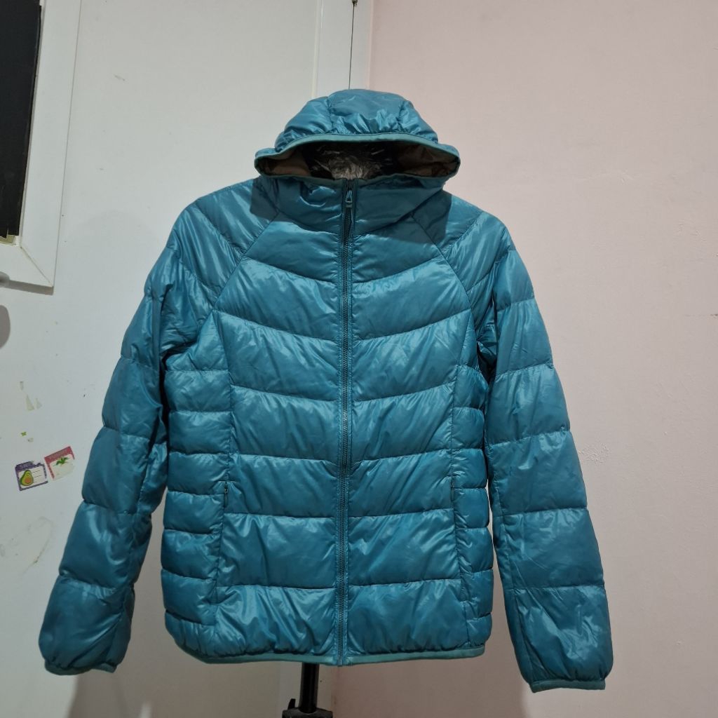 JAKET BULANG UNIQLO ULTRALIGHT SECOND