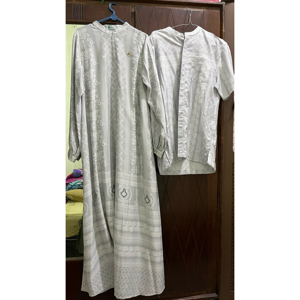 1 set gamis dan kemeja koko merk Nobby masih seperti baru cuma di pakai sekali pas lebaran