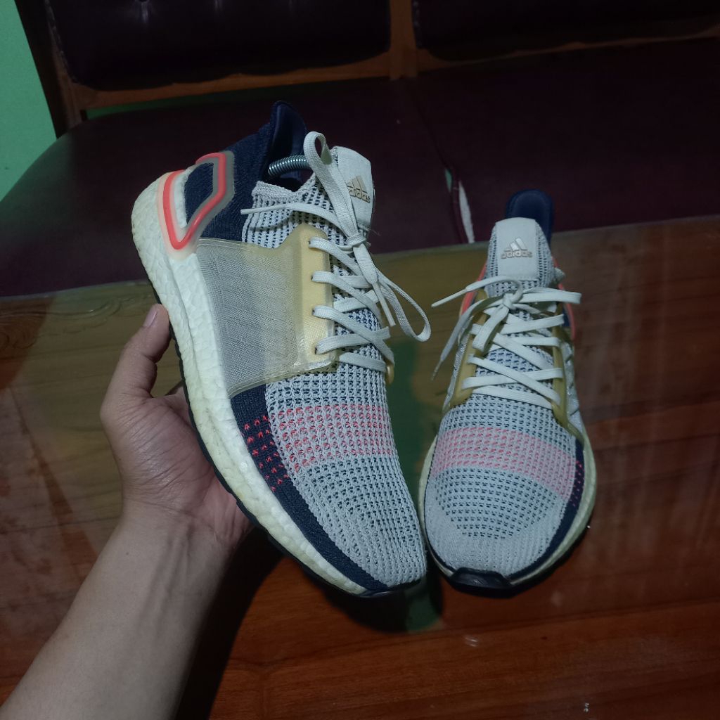 ADIDAS ULTRABOOST 19 CLEAR BROWN SEPATU SPORT SNEAKERS PRIA WANITA SECOND BRANDED