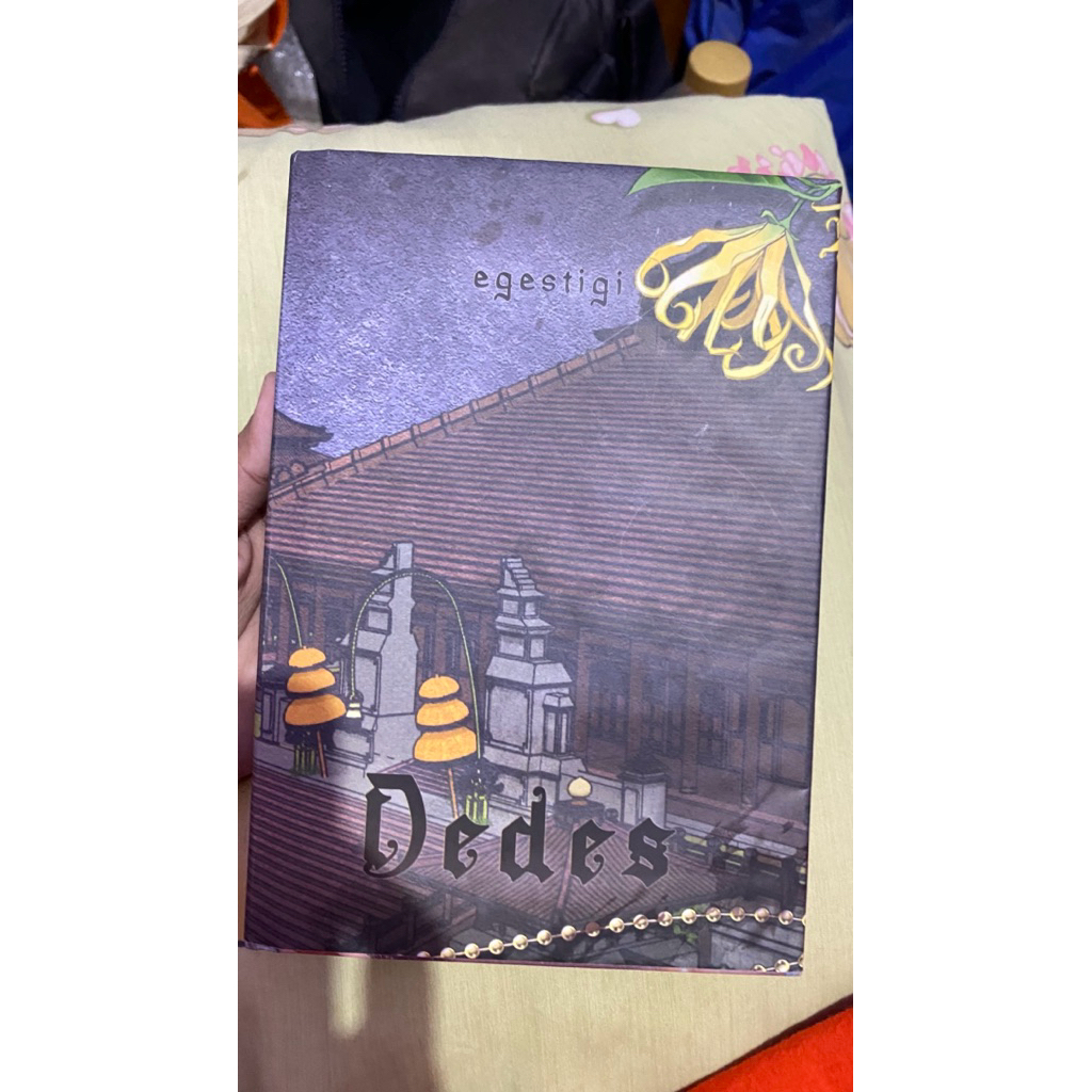 PRELOVED NOVEL DEDES DAN LAUT PASANG 1994