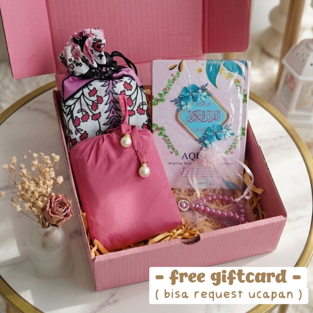 Hampers Mukena Traveling Mini Pouch Kado Muslimah Wanita Gift Set Sajadah Alquran Tasbih