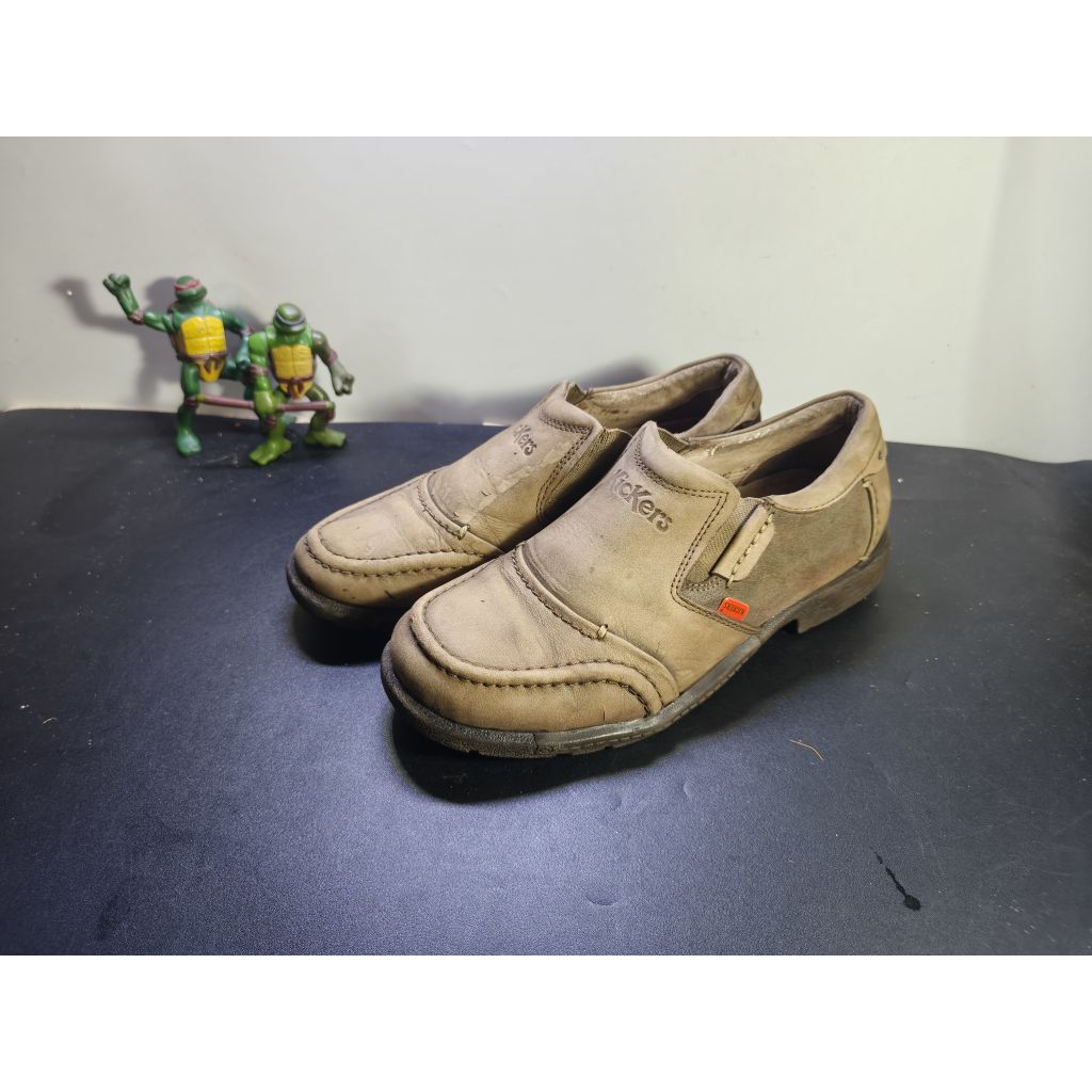 sepatu slip on kulit kckrs second size 38