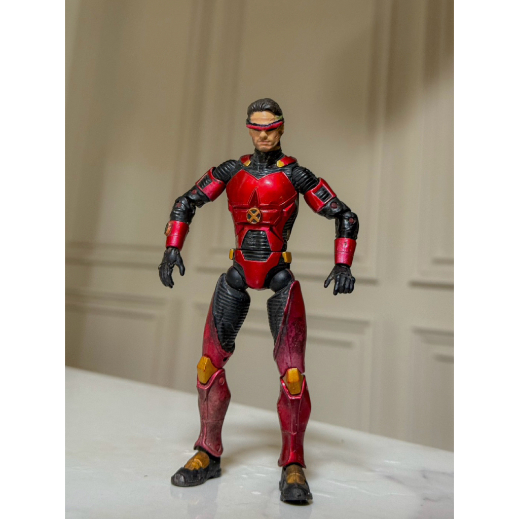 FIGURE MARVEL LEGENDS X-MEN CLASSICS SERIES CYCLOPS ACTION FIGURE 2005 MARVEL LEGENDS