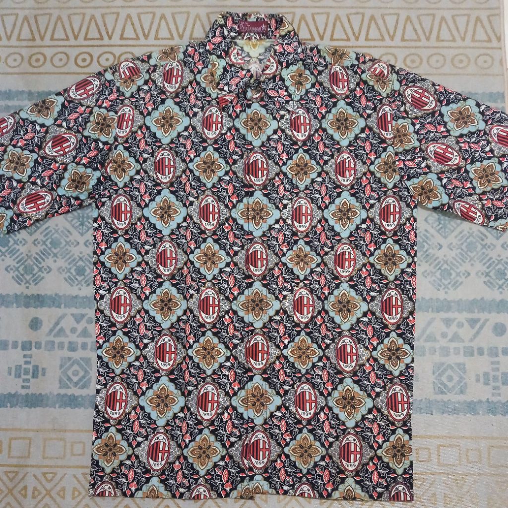 Batik Pria Tampan (SOLO) AC Milan