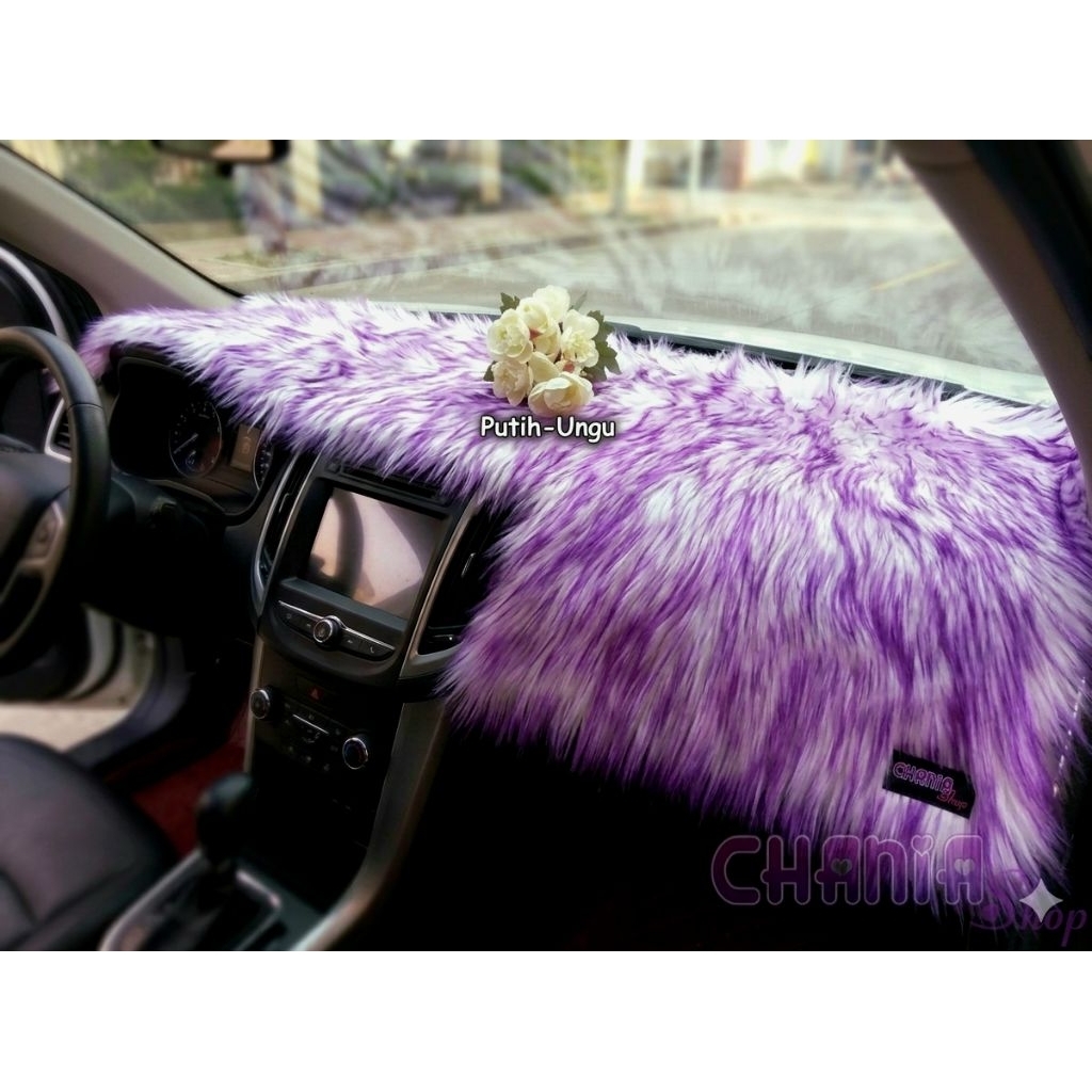 Bulu Dashboard Mobil - Ungu mix Putih