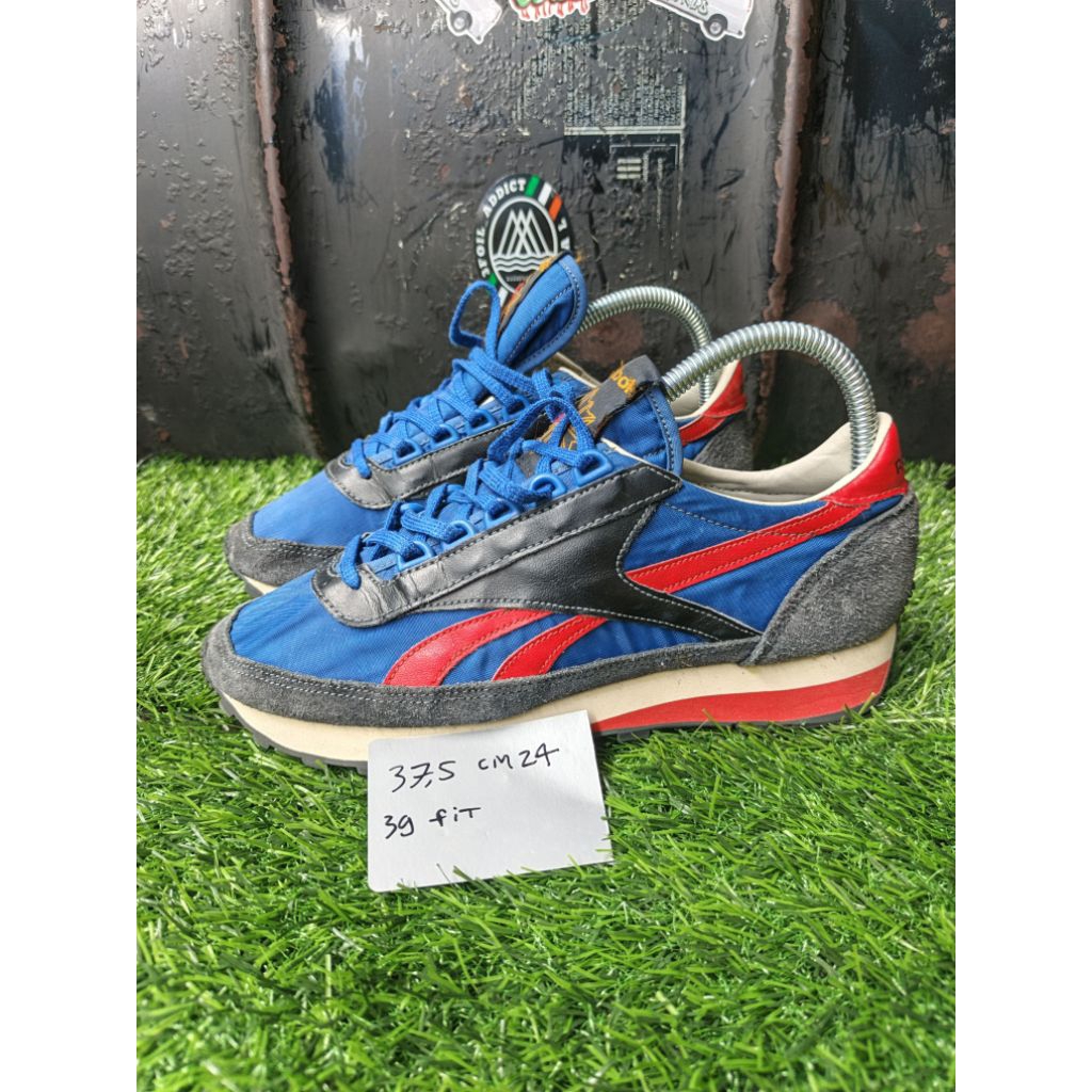 Reebok Aztec