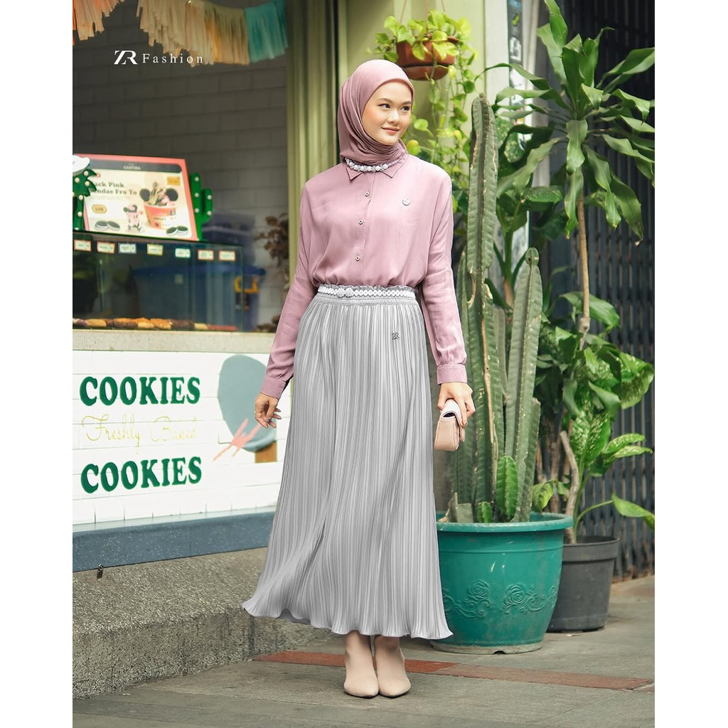 ZR0011 ZR FASHION ROK CLAIRE PRISKED POLOS
