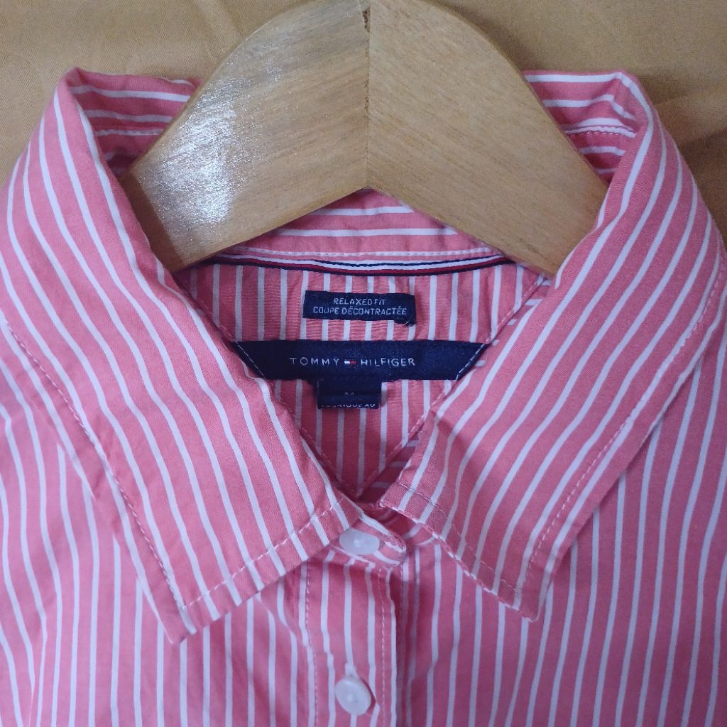 Kemeja Lengan Panjang "TOMMY HILFIGER" Preloved
