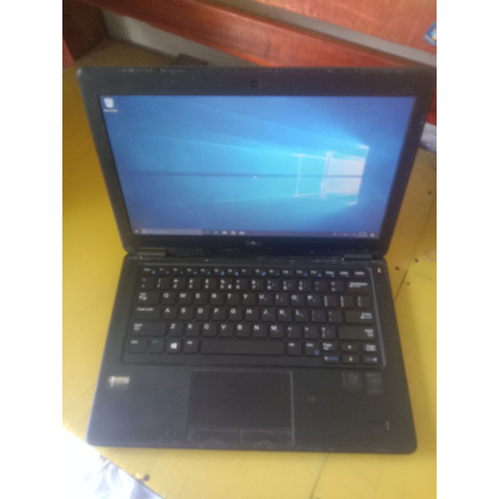 Laptop dell e7250 core i5 gen5