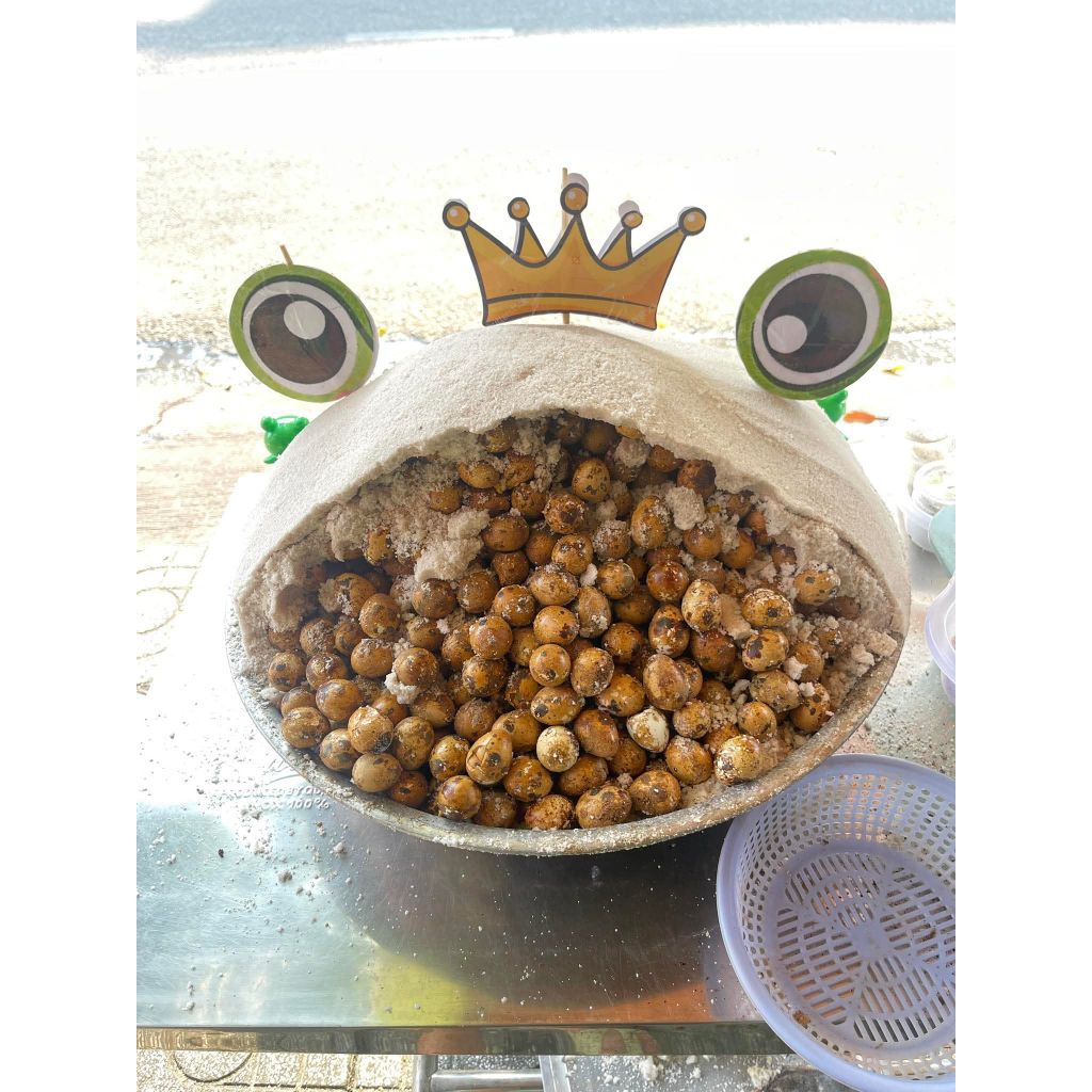 Telur puyuh panggang garam siap makan