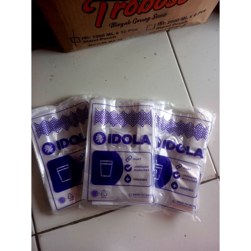 Kresek cup idola