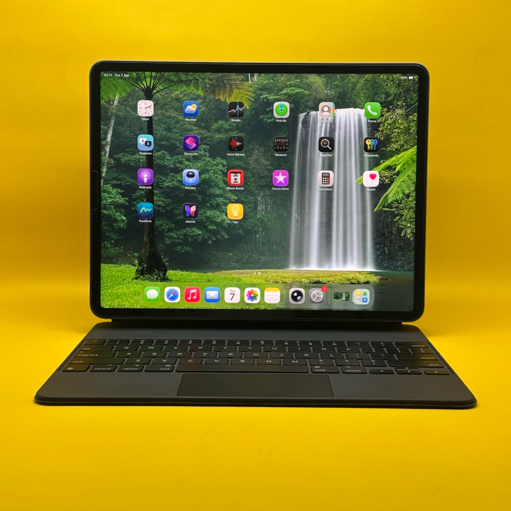 iPad Pro 5th Generation (M1) 2021 13 inch 128 GB Second Original