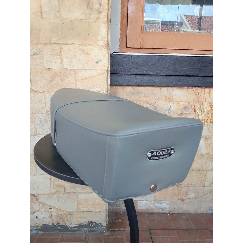 Jok Vespa Panjang Aquila Continental Abu