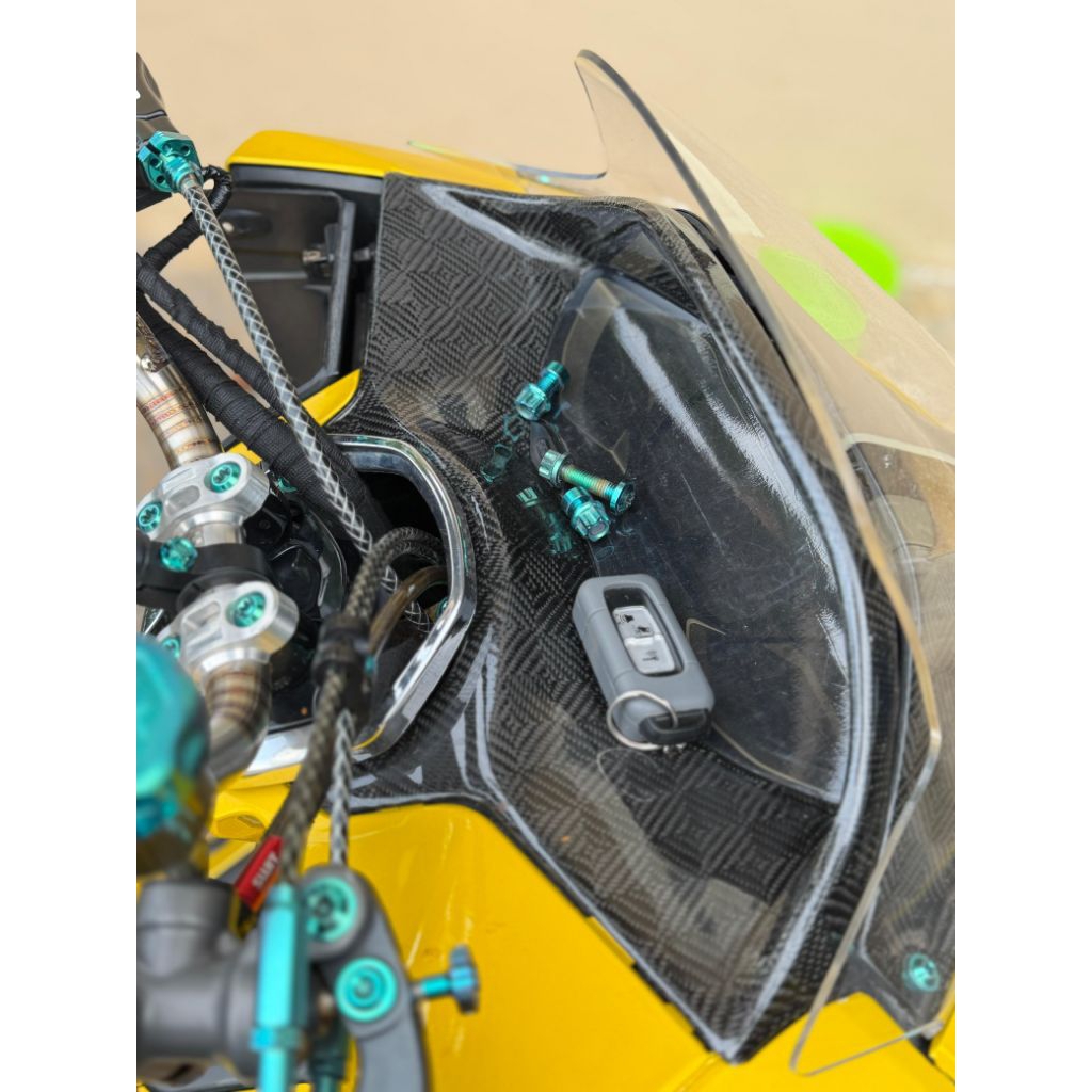 karbon kevlar pcx 160