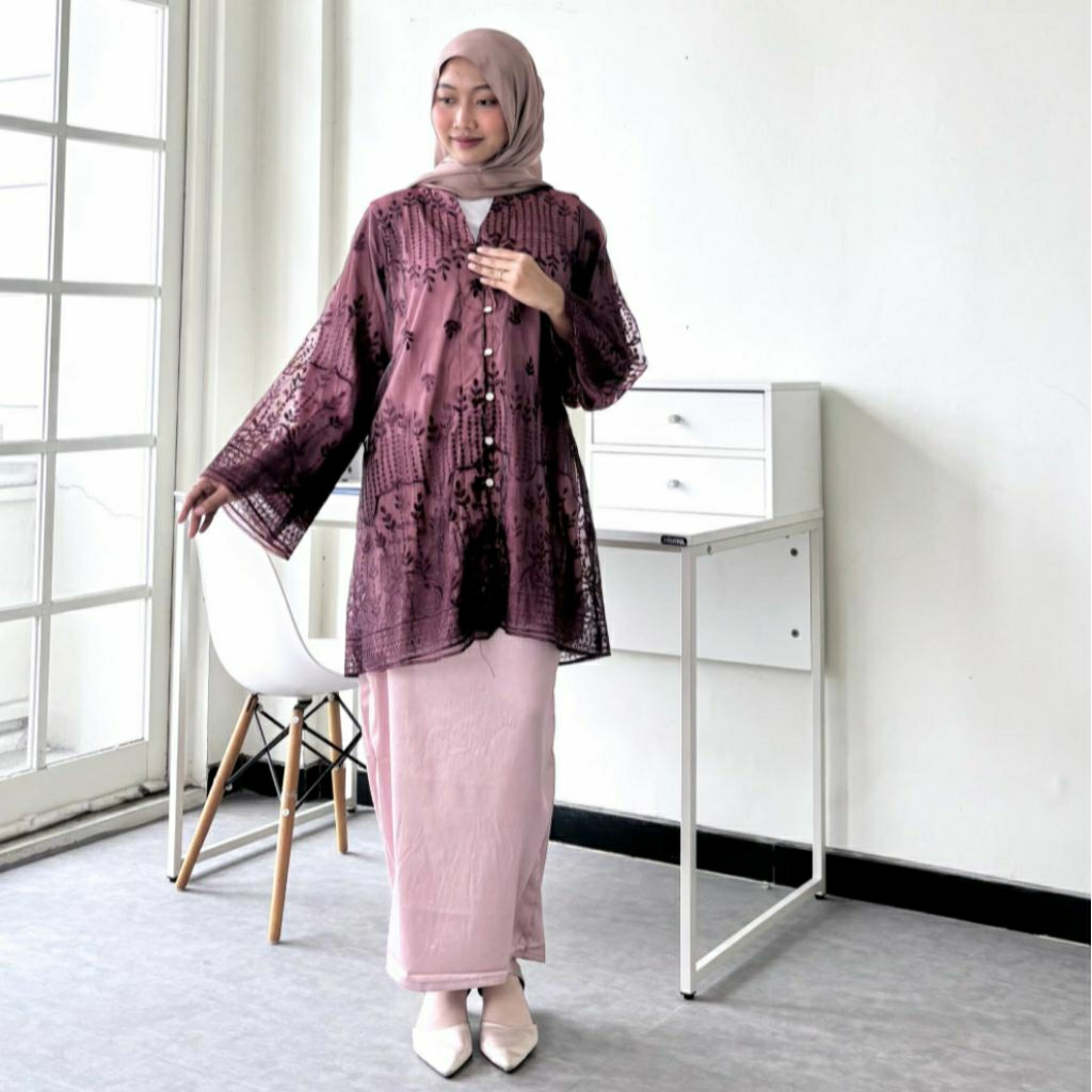 Akleema One Set Skirt