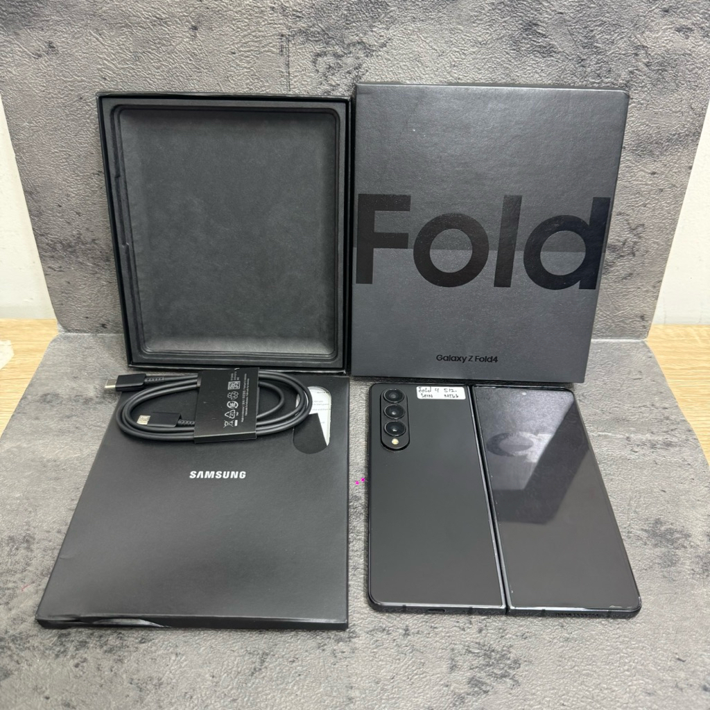 Samsung Galaxy Z Fold 4 12/512gb Fullset Second Garansi Resmi