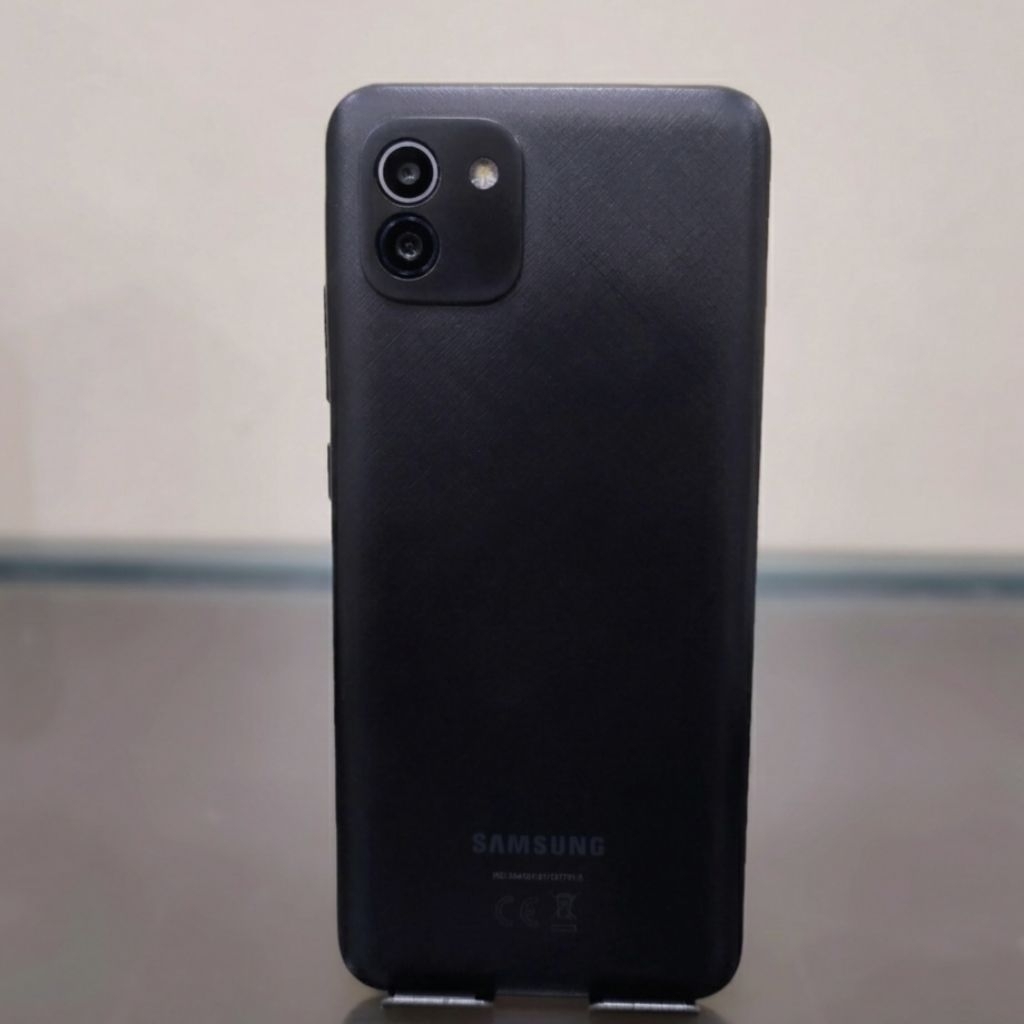 Handphone Samsung Galaxy A03 Ram 4 64 GB (Batangan, Tanpa Charger)