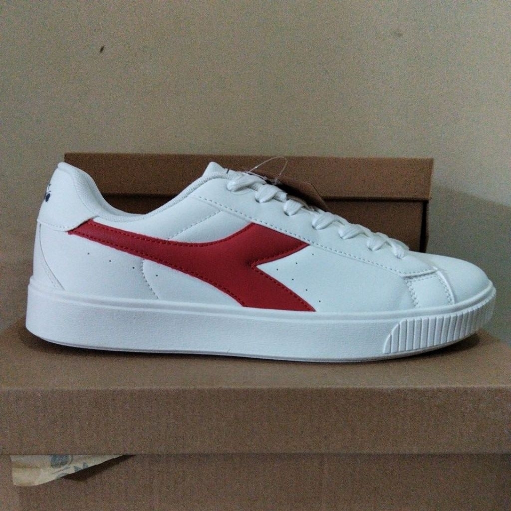 Sepatu Casual Pria Diadora Pizora Size 43