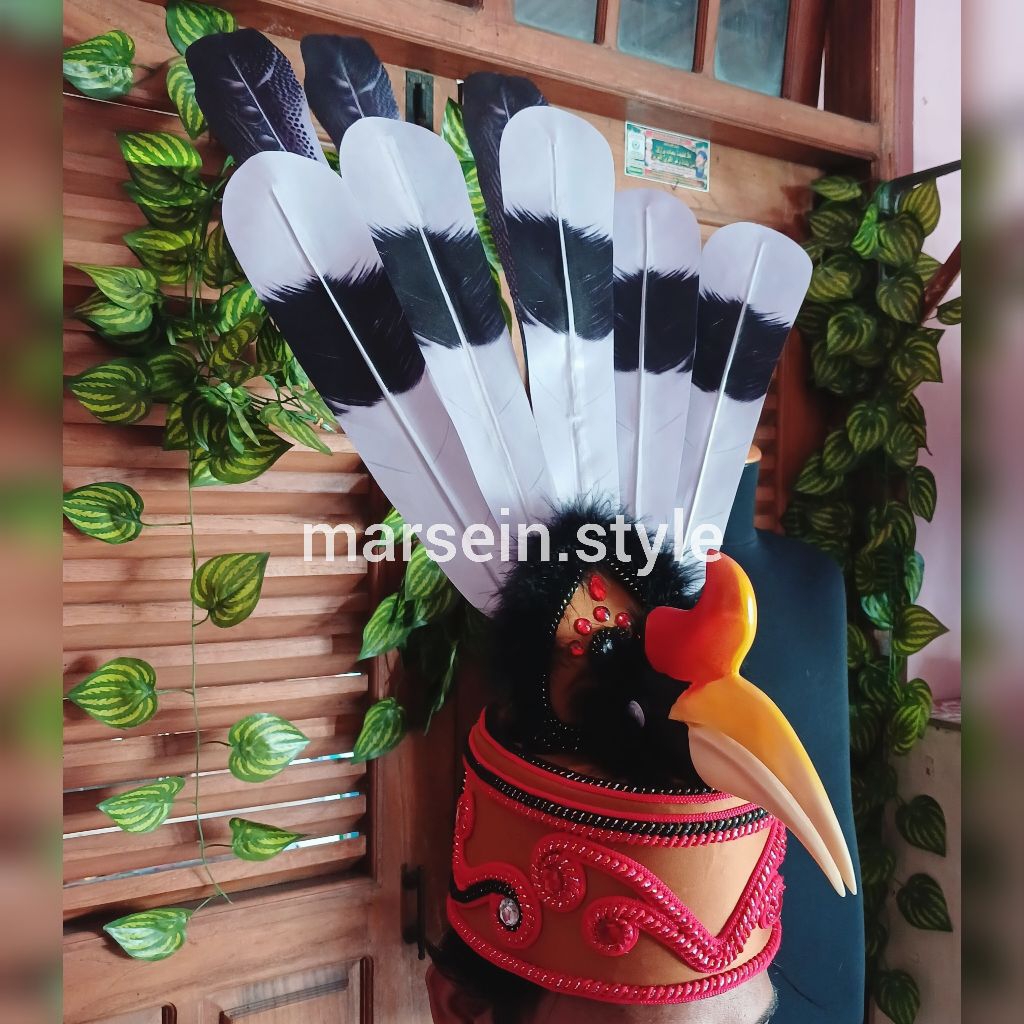 TOPI BURUNG ENGGANG DAYAK PREMIUM BULU IMITASI