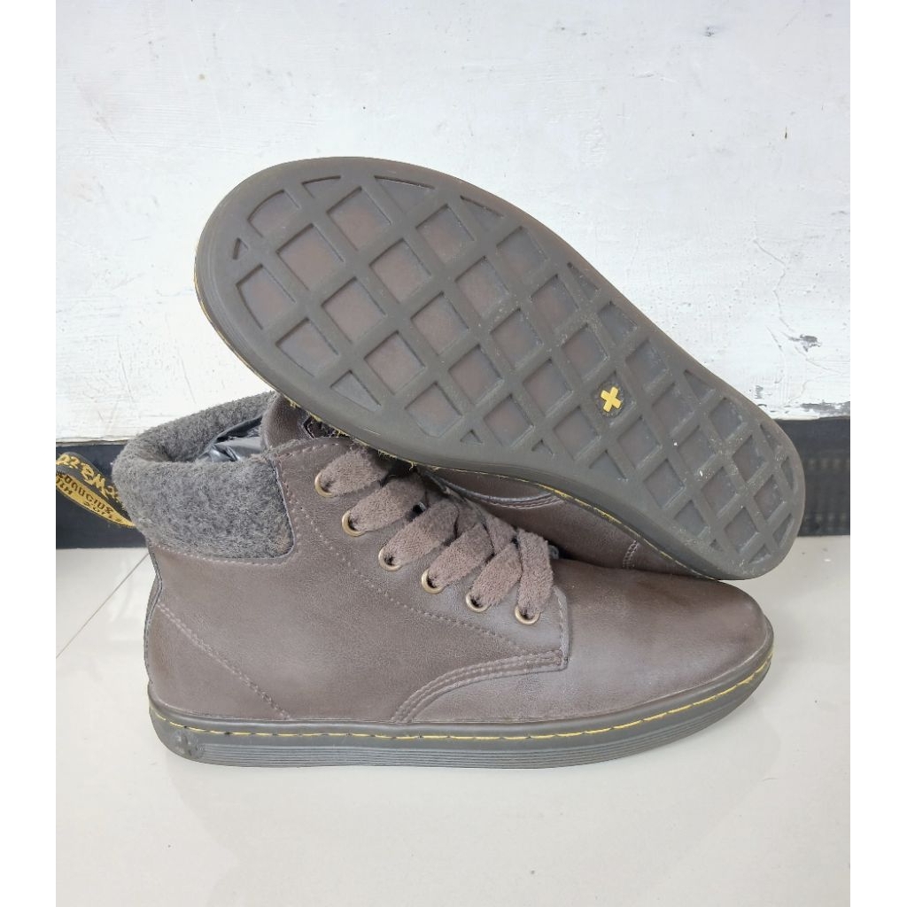 Dr. Marteens 39