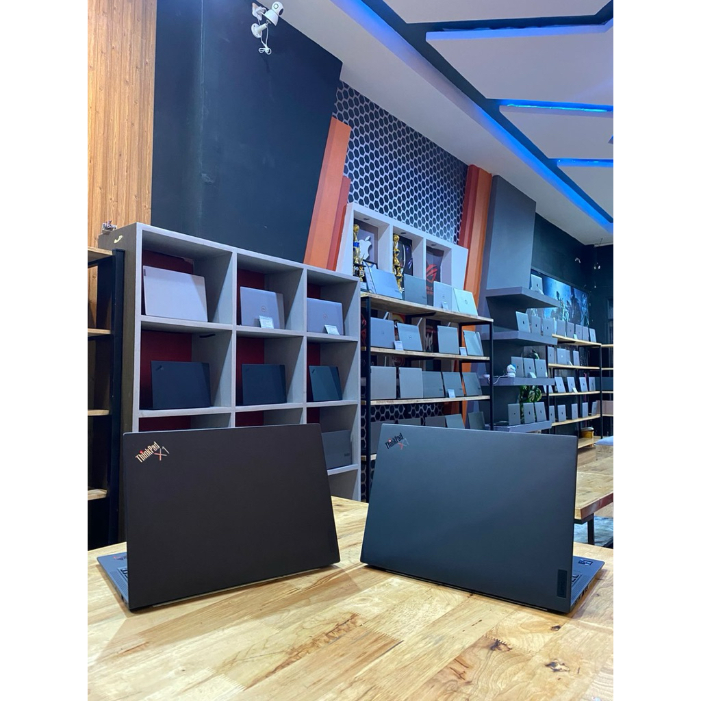 lenovo thinkpad X1 i7 gen 11