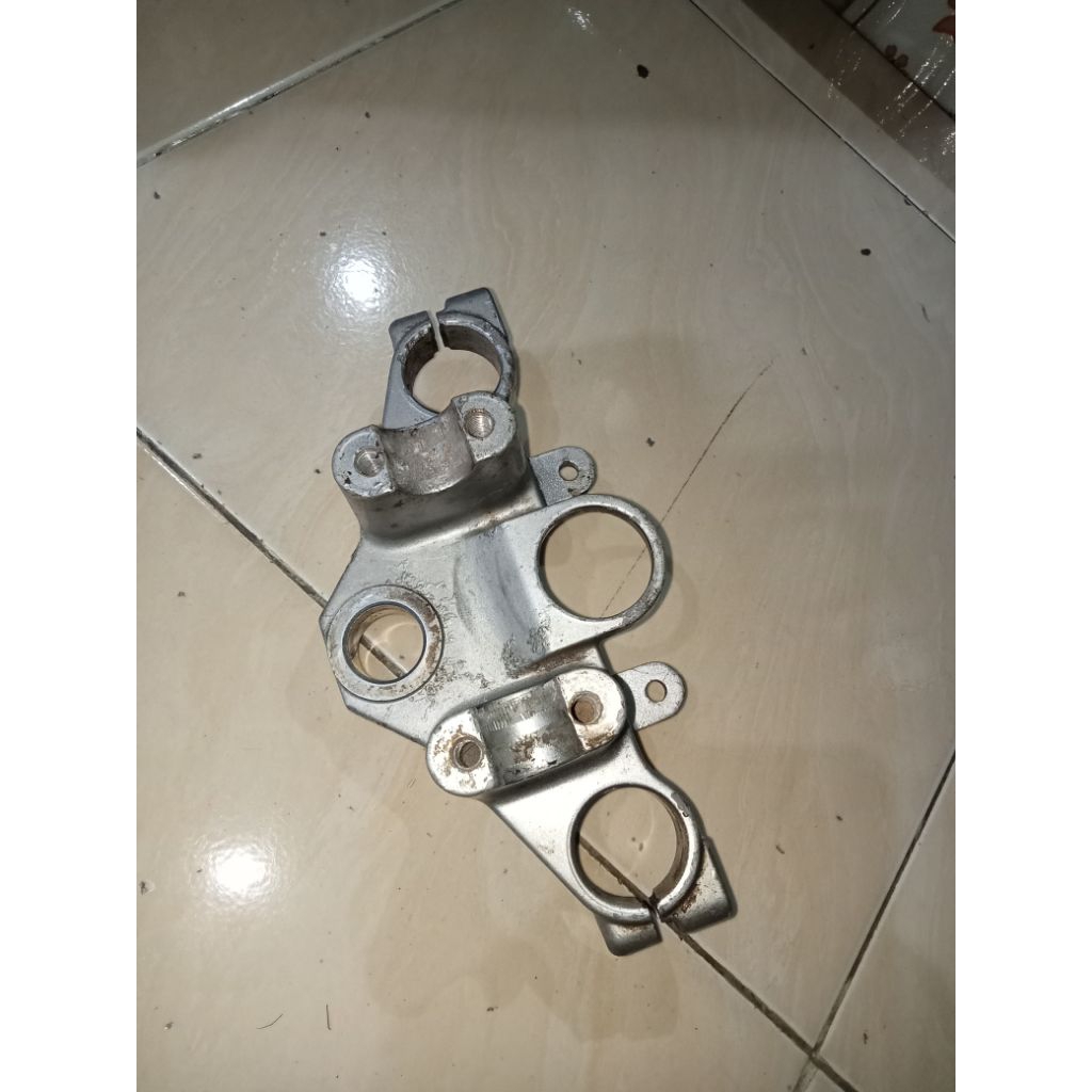 T Segitiga Atas Yamaha Scorpio Z New 54D ori