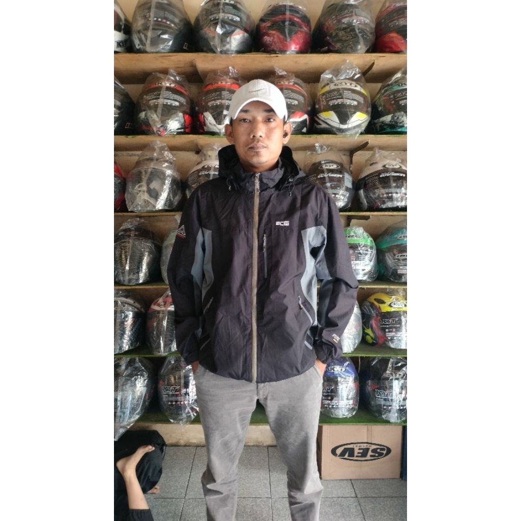 Jaket Outdor brand ecrB ( gorppat )