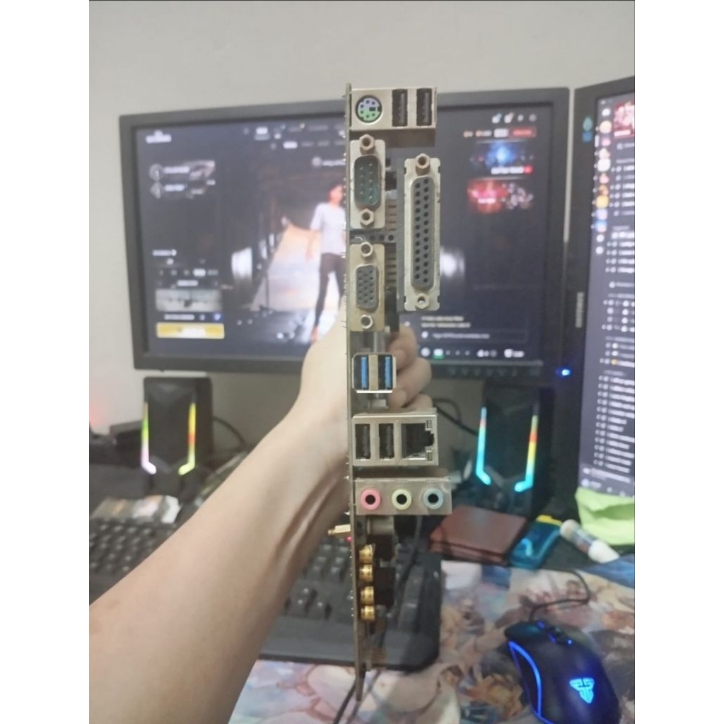 gigabyte h310m ds2 + i5 8400