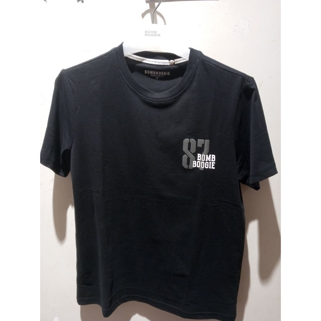kaos lengan pendek pria bomboogie original size S-XL