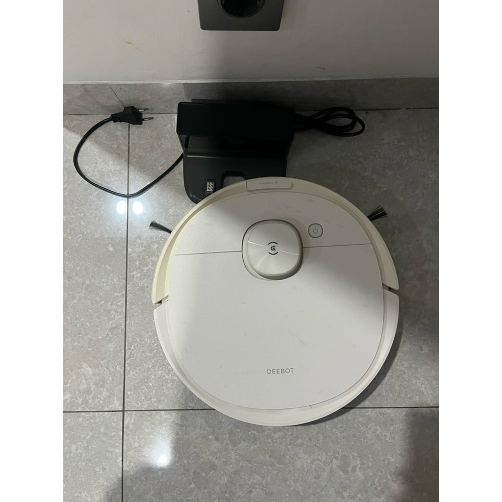 Ecovacs Deebot N8