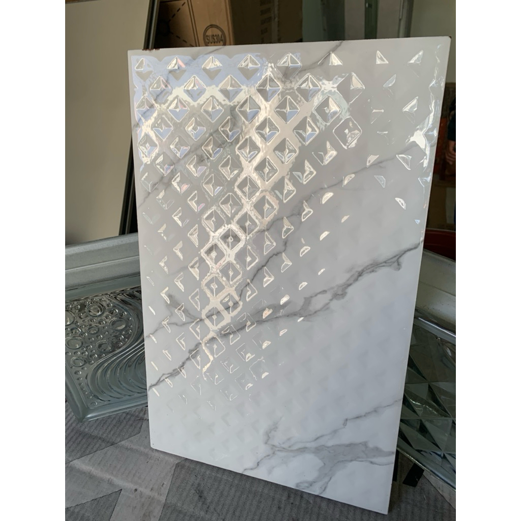 Keramik Dinding Glossy 25x40 Pasadena Carara