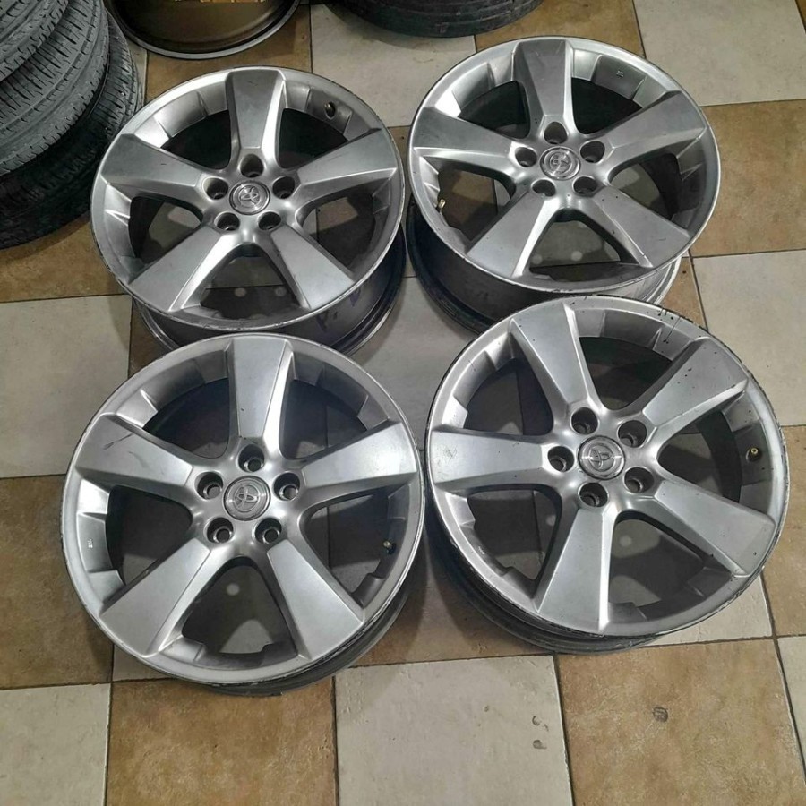 VELG MOBIL ORI TOYOTA HARRIER R18 PCD 5X114.3