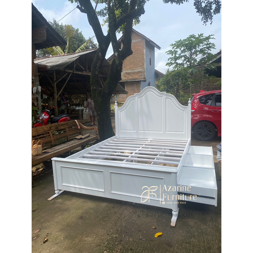 Tempat Tidur Minimalis Duco Putih Laci