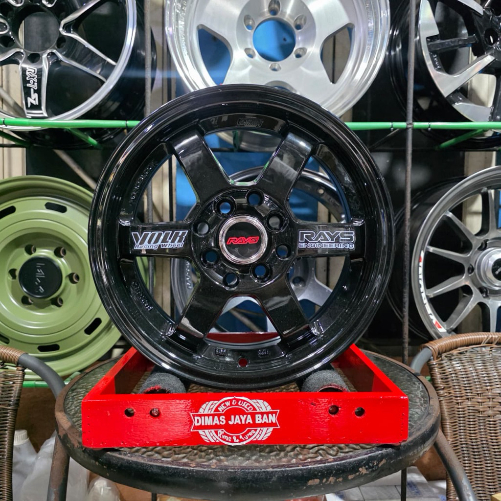 Volk rays TE37 ring 14