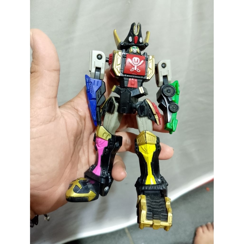 Power Rangers Retrofire Megaforce Legendary Megazord Super Legends 6” Figure second