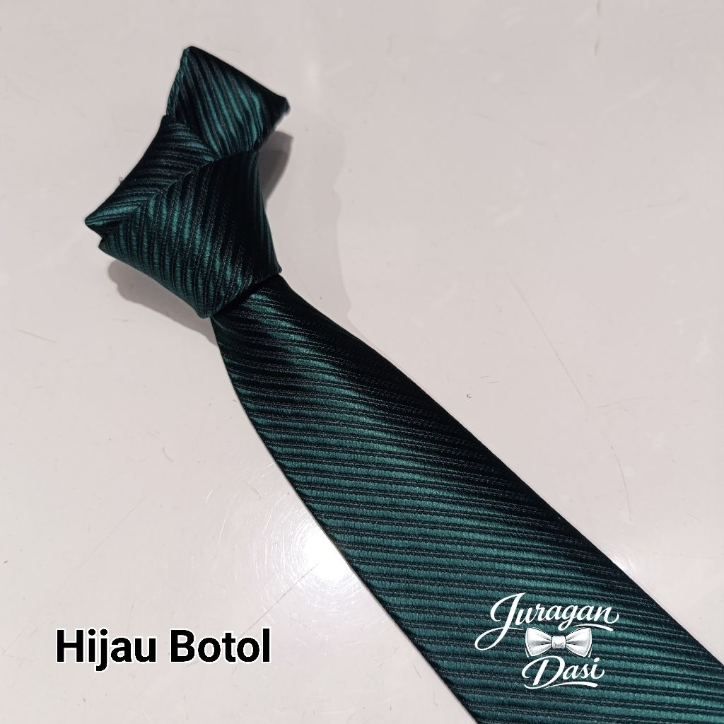 Fashion Pria Dasi Panjang Pria Hijau Tua Dasi Motif Garis Ukuran Standard 3 Inch