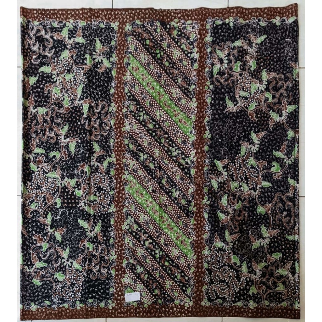 Sarung Batik Tulis Khas Lasem | Asli Lasem