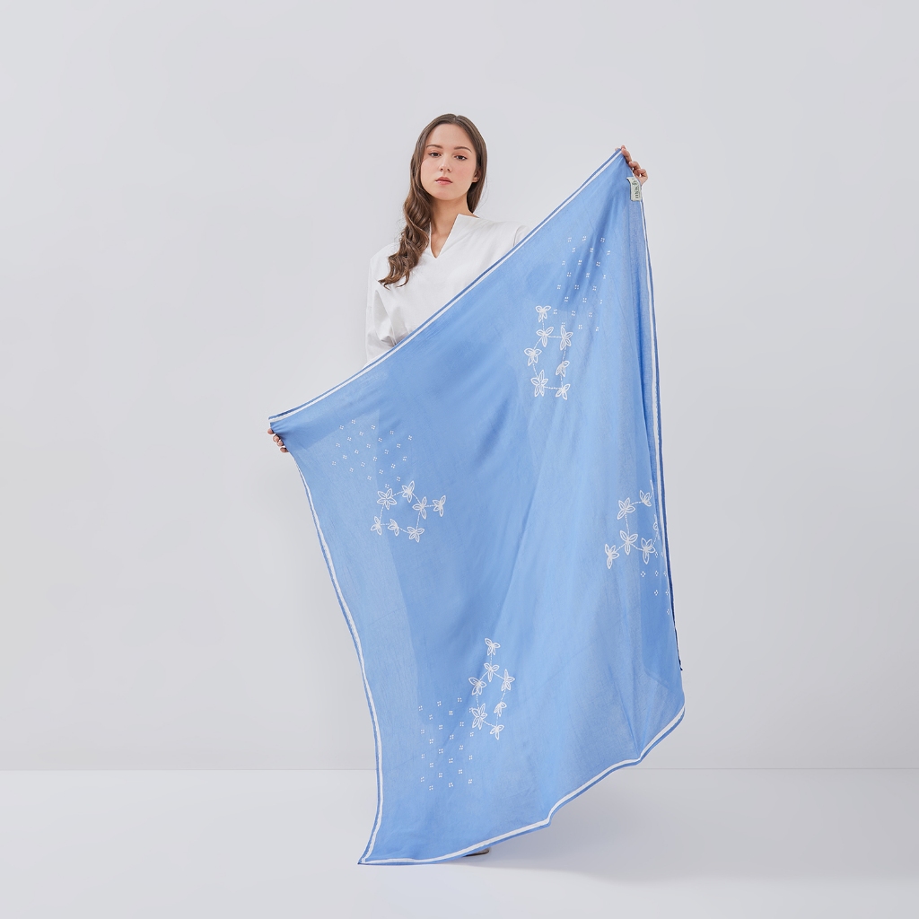 Scarf Segi Empat Madha Asterisma Biru Muda