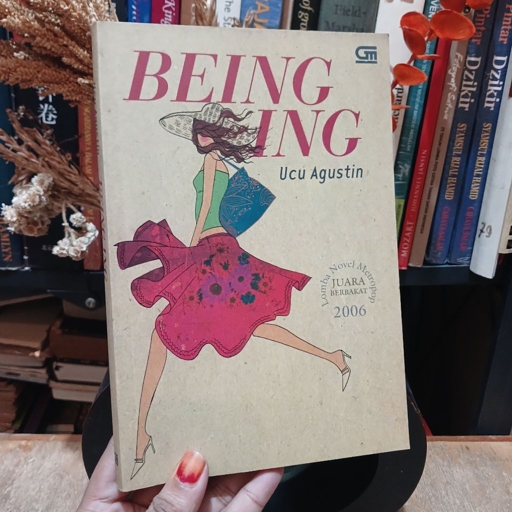 Being ing - novel oleh Ucu Agustin