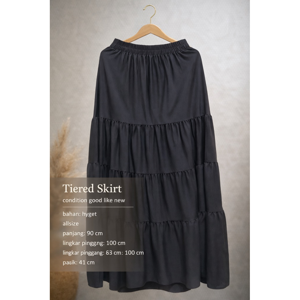 Rok (Tiered Skirt)